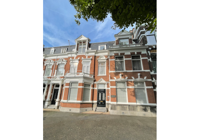 A. Aardewerk Antiquair Juwelier