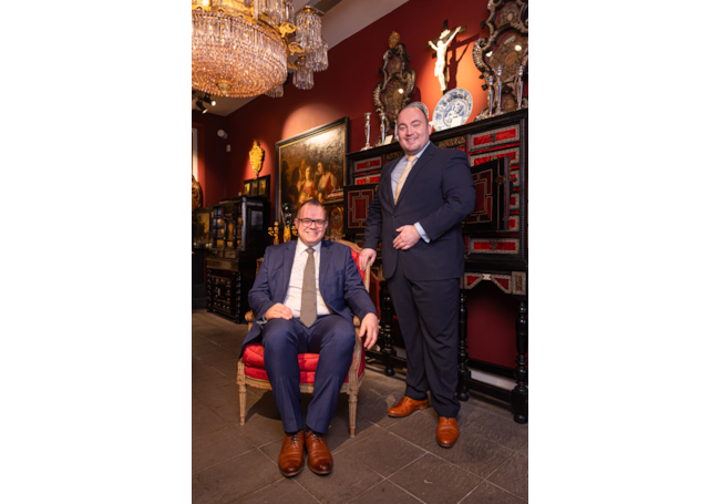 Snackers Antiques & Fine Art