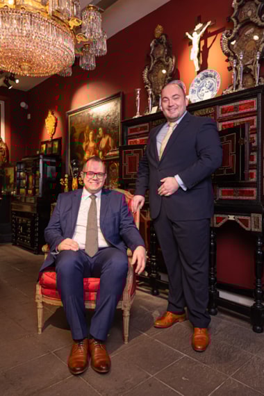 Snackers Antiques & Fine Art