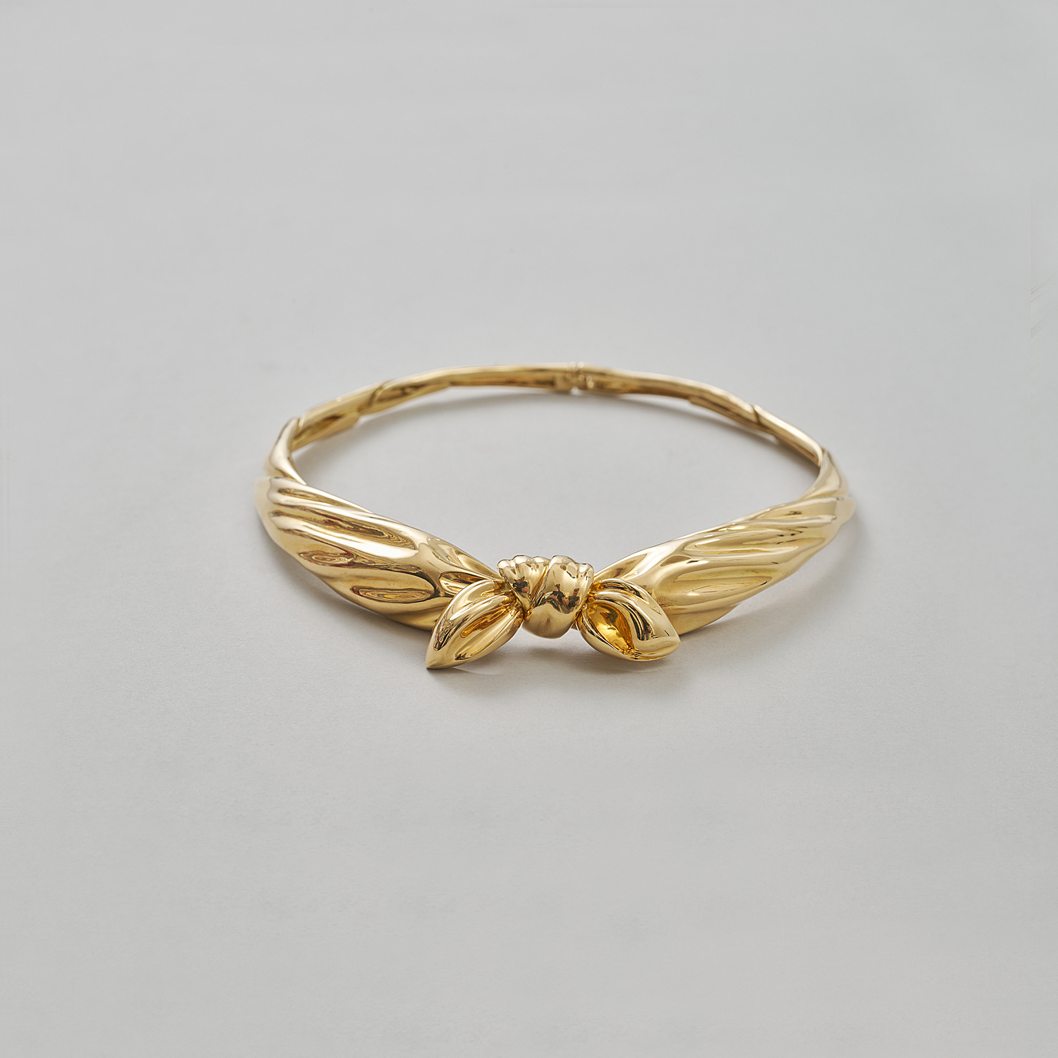 An 18k Gold Van Cleef & Arpels Scarf Necklace