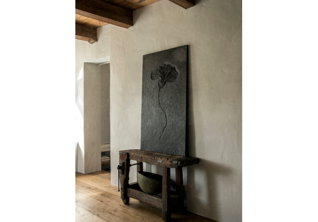 Stone gallery