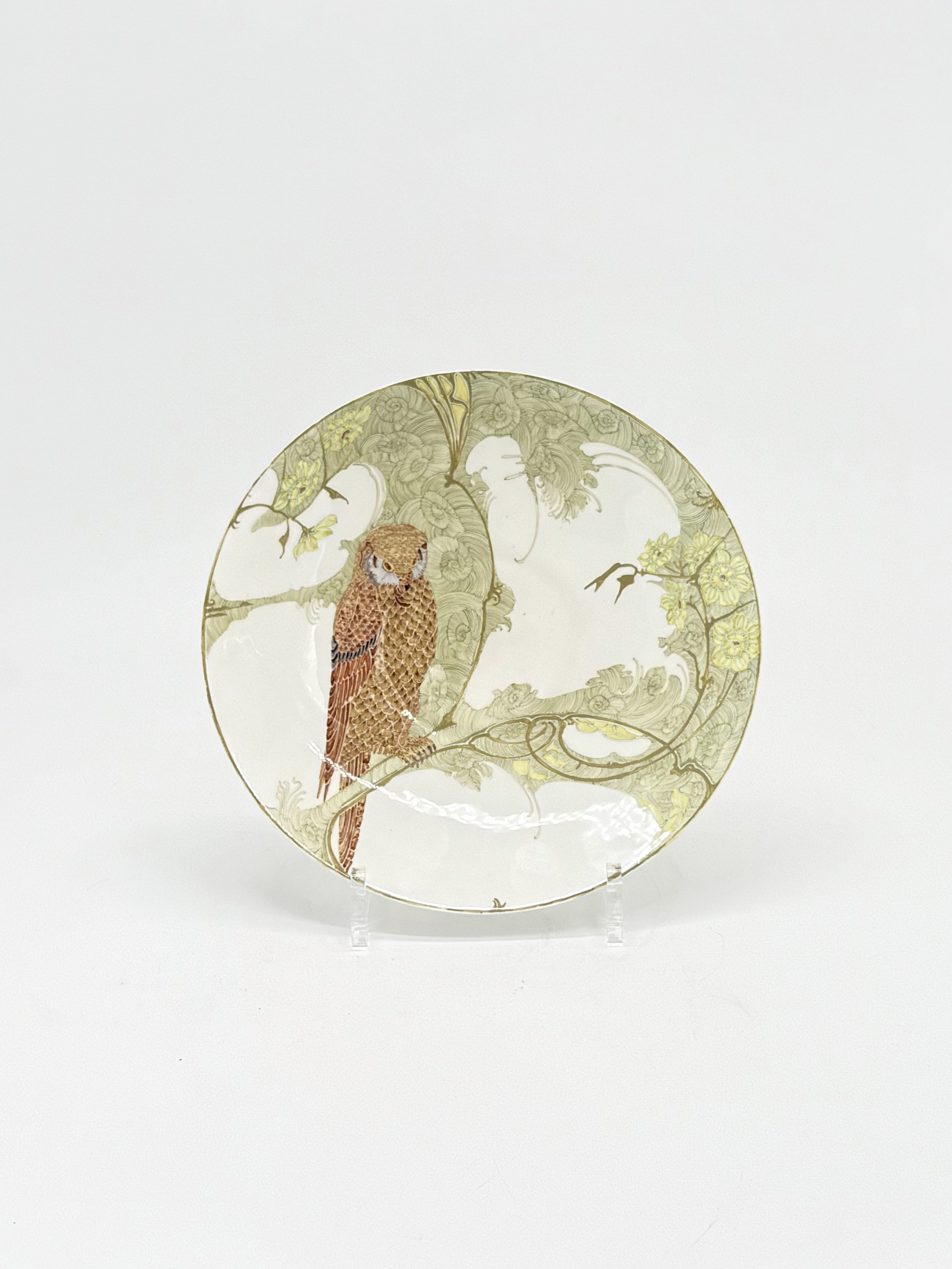 Eggshell porcelain plate