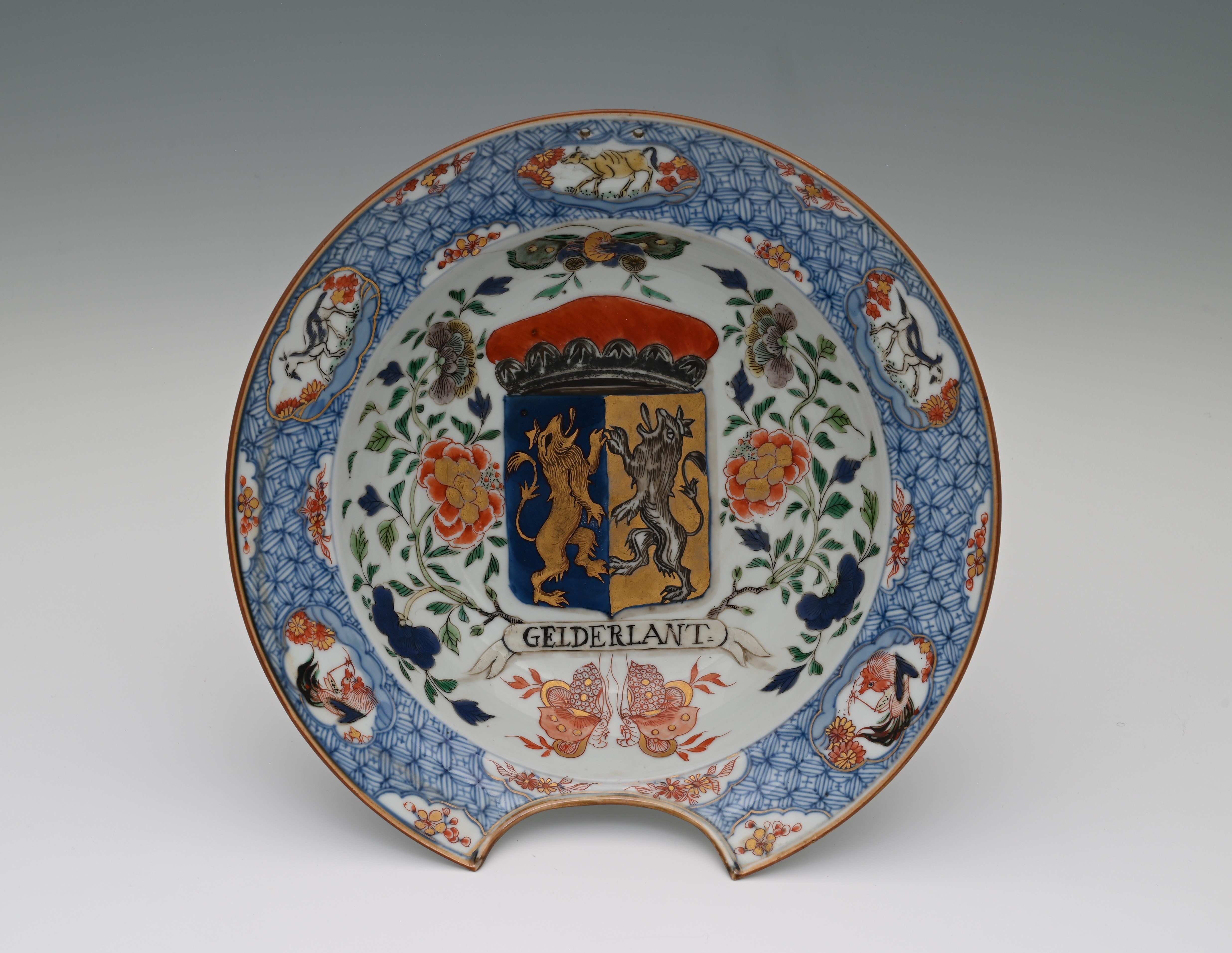 A Chinese porcelain shaving bowl