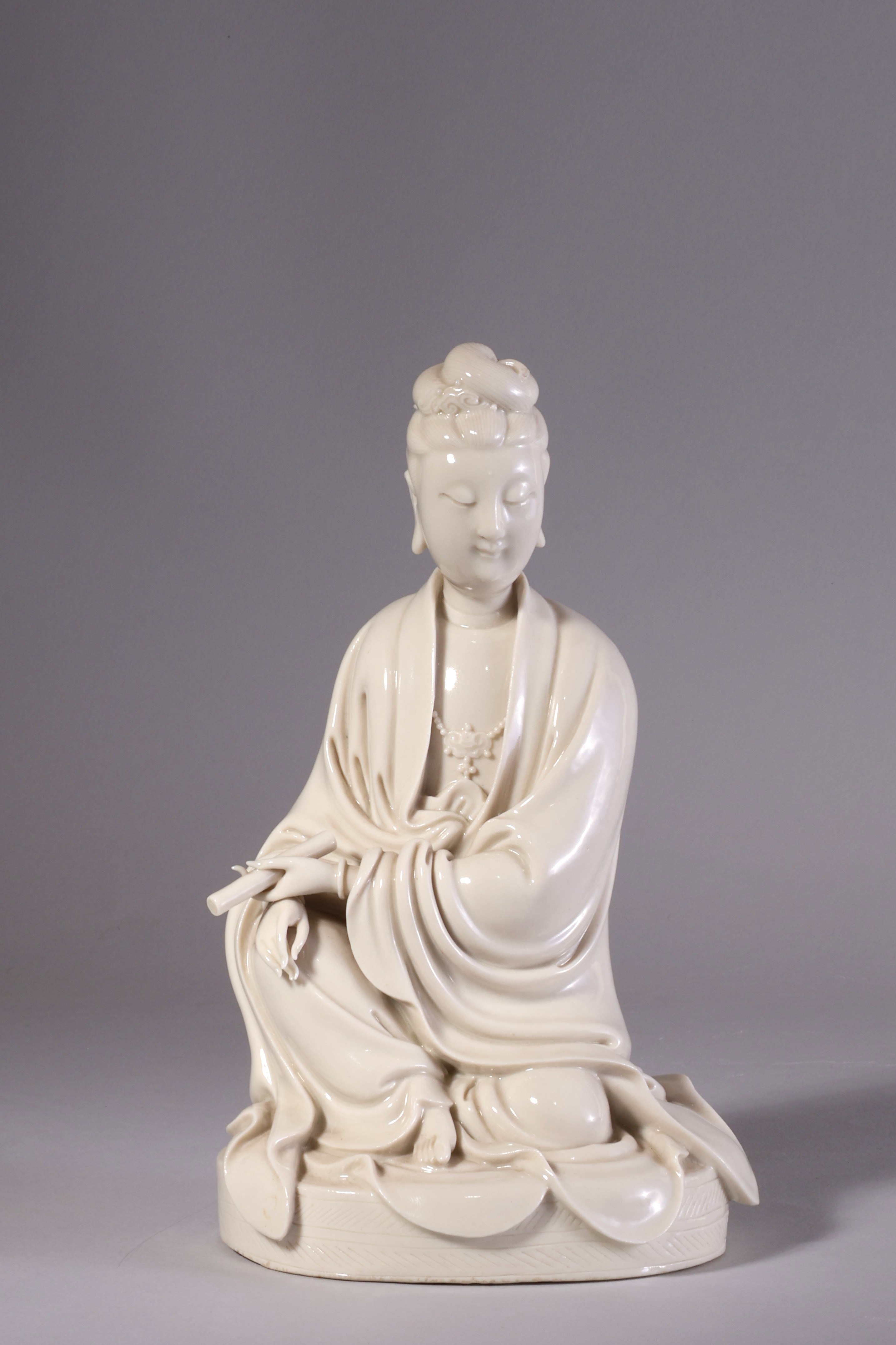 Blanc de Chine figure of Guanyin
