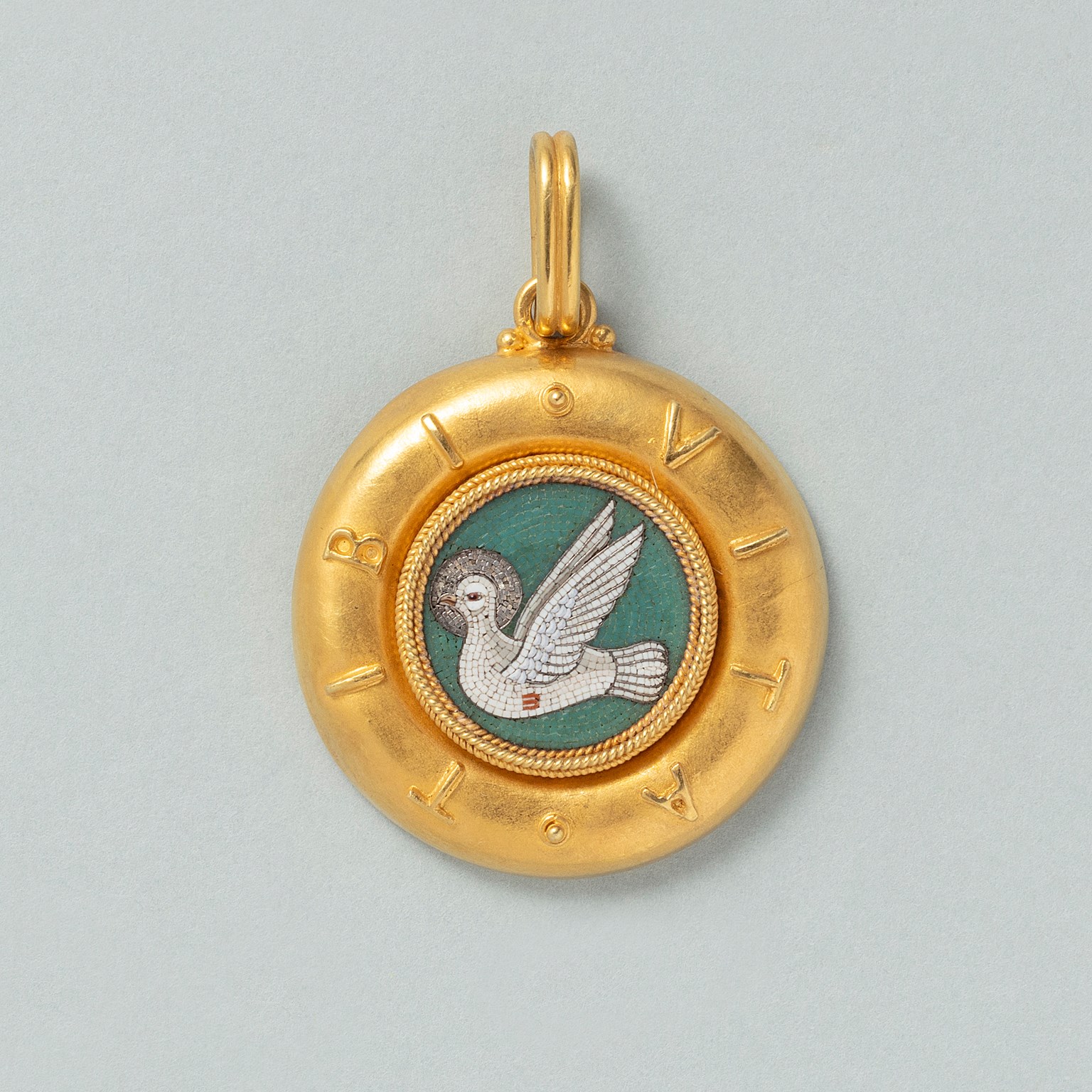 Gold Castellani pendant with micromosaic