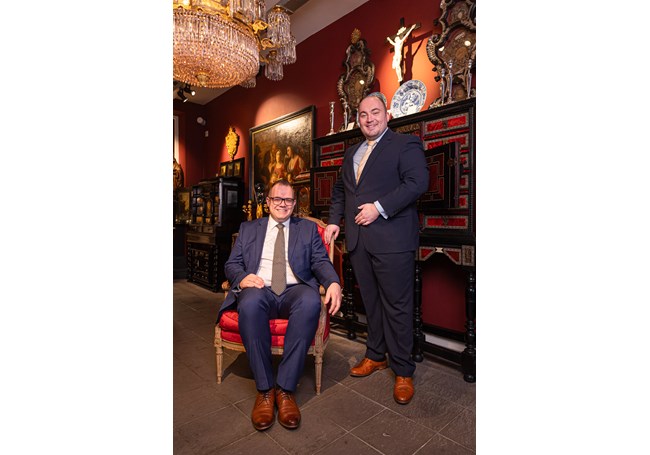 Snackers Antiques & Fine Art