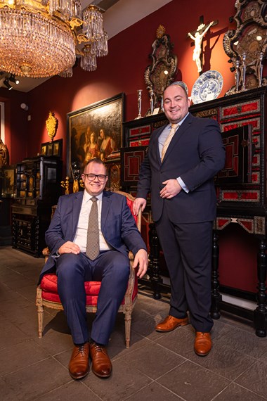 Snackers Antiques & Fine Art